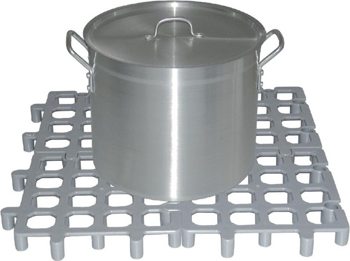  Vogue Plastic Dunnage Floor Rack (Pack of 2) 