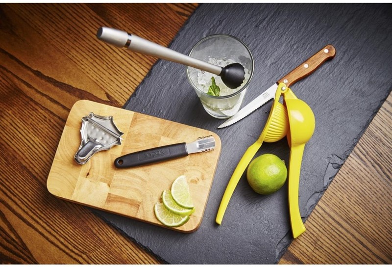  Vogue Rectangular Wooden Chopping Board Small 