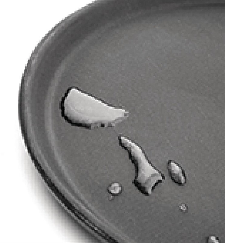  Kristallon Polypropylene Round Non-Slip Tray Black 356mm 