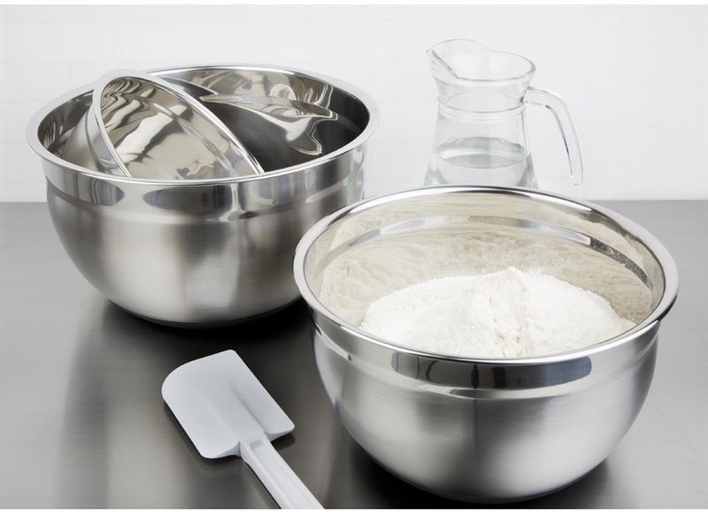  Vogue Stainless Steel Bowl with Silicone Base 3Ltr 