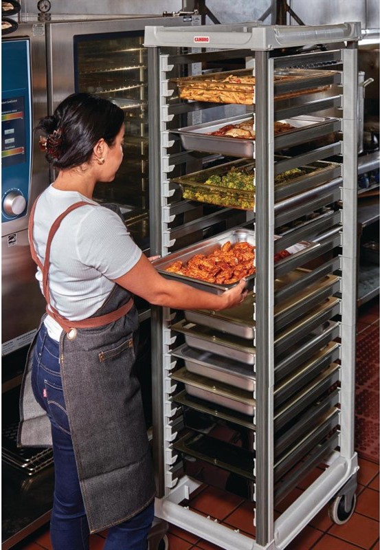  Cambro 1/1 Gastronorm Trolley 18 Pan Capacity Tall 